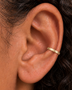 Handmade 14ct solid gold conch hoop with a unique hammered detail. Choose 10–15mm, 16G or 18G, in yellow, white or rose gold for your healed conch piercing.