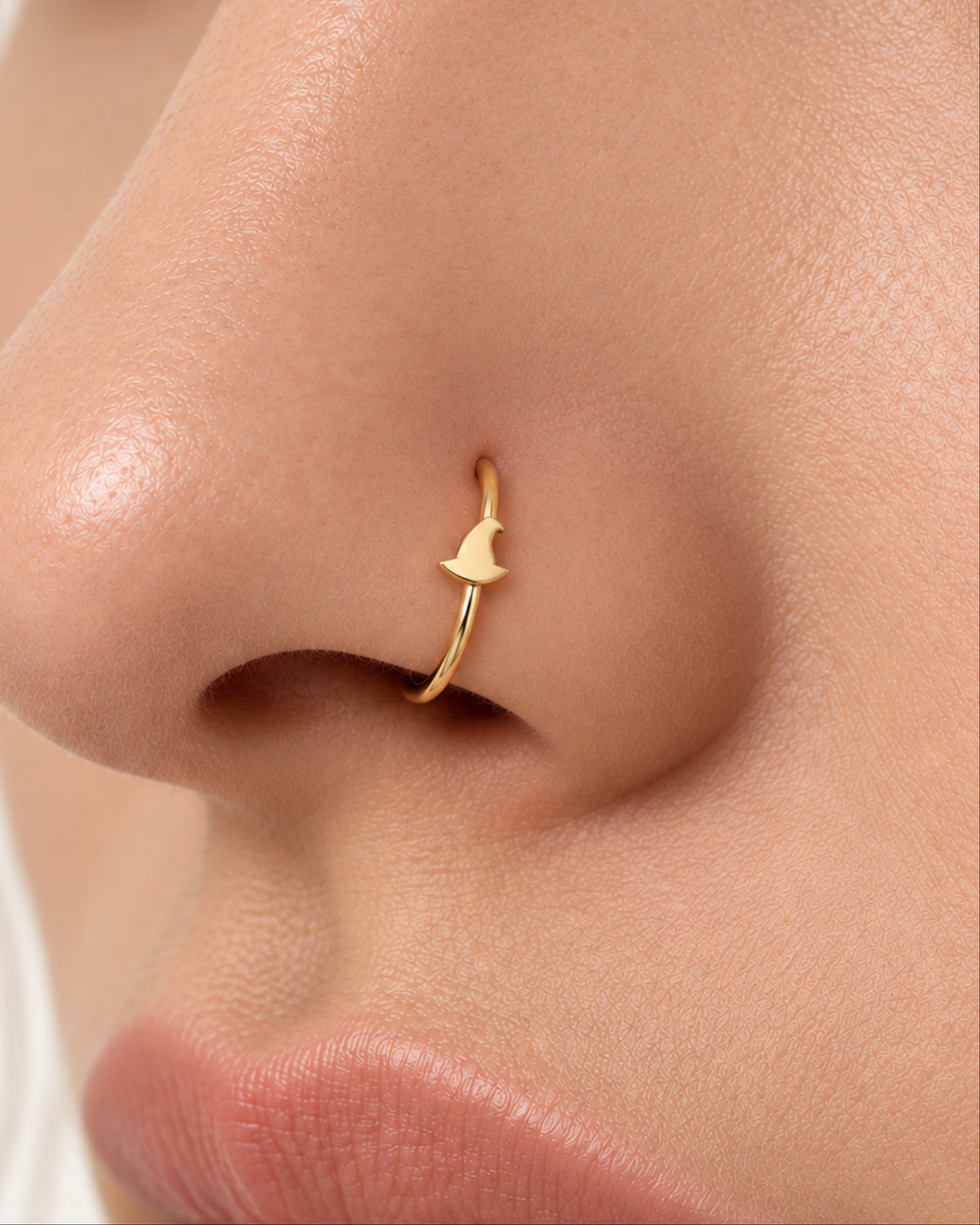 Witch Hat 14ct Solid Gold Nostril Ring