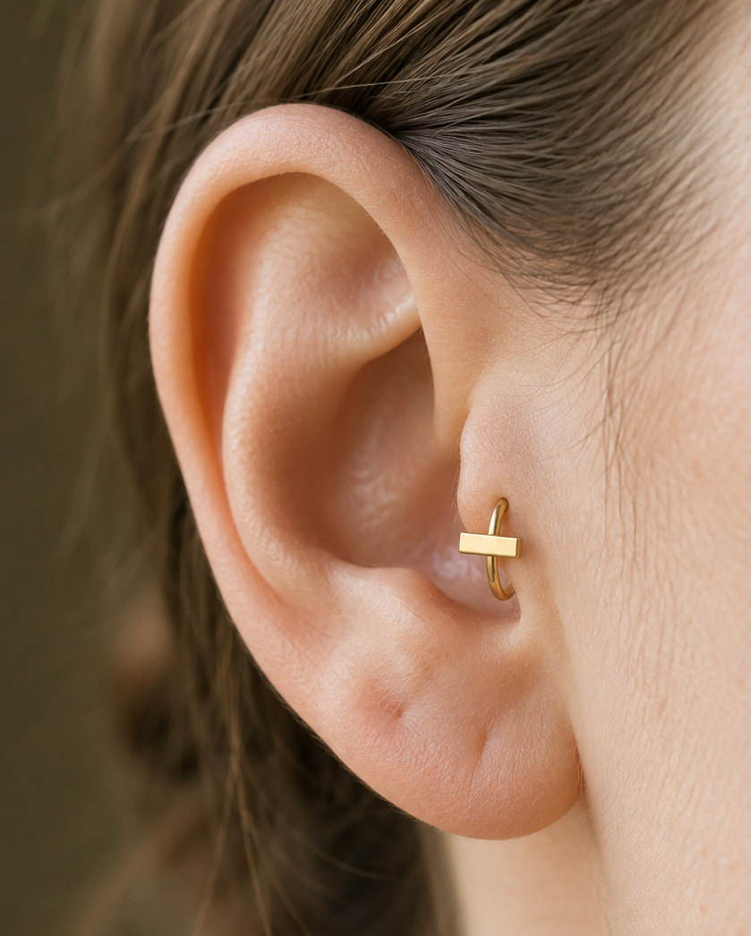 Bar 14ct Solid Gold Tragus Ring