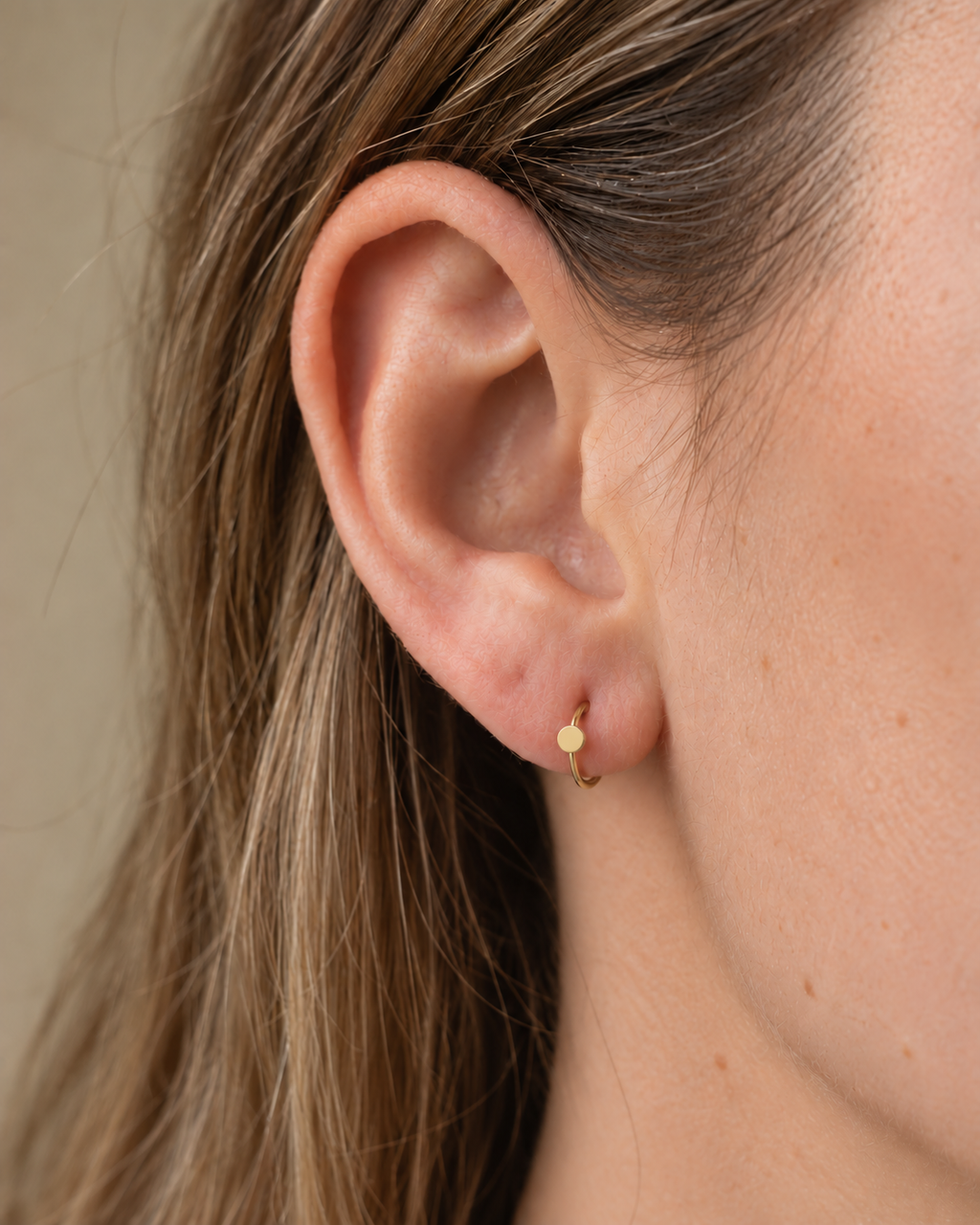Circle 14ct Solid Gold Lobe Hoop Earring