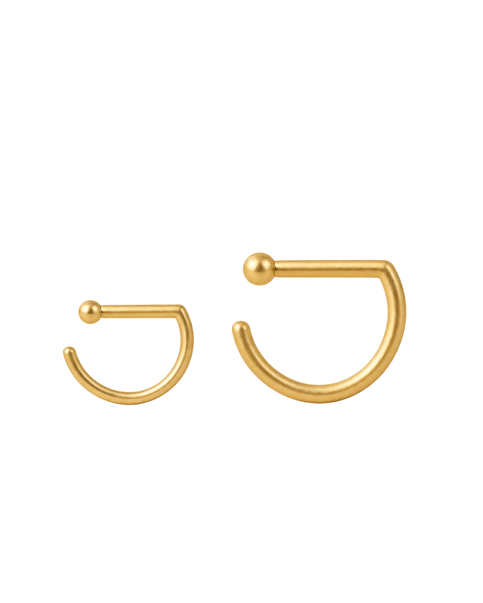 This handmade 14K solid gold D-shaped septum ring features an open hoop with a rounded ball end. A straight upper section meets a curved outline, creating a distinctive geometric shape with a simple spherical detail.